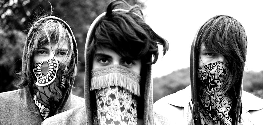 [MP3] IS TROPICAL - The Greeks (Moonlight Matters Remix)