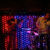 Mirror Kisses - sodwee.com