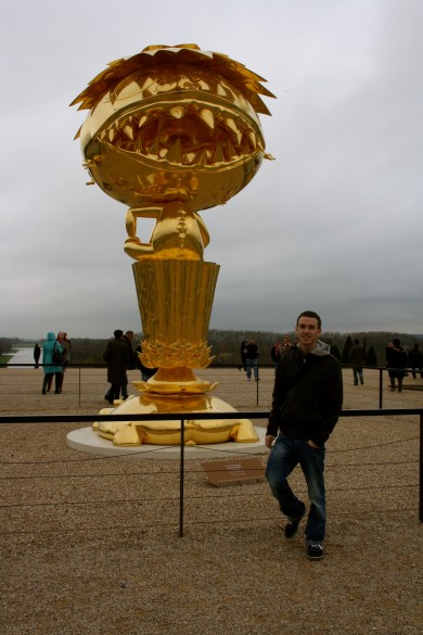 Murakami Bronze in Chateau de Versailles with Sodwee