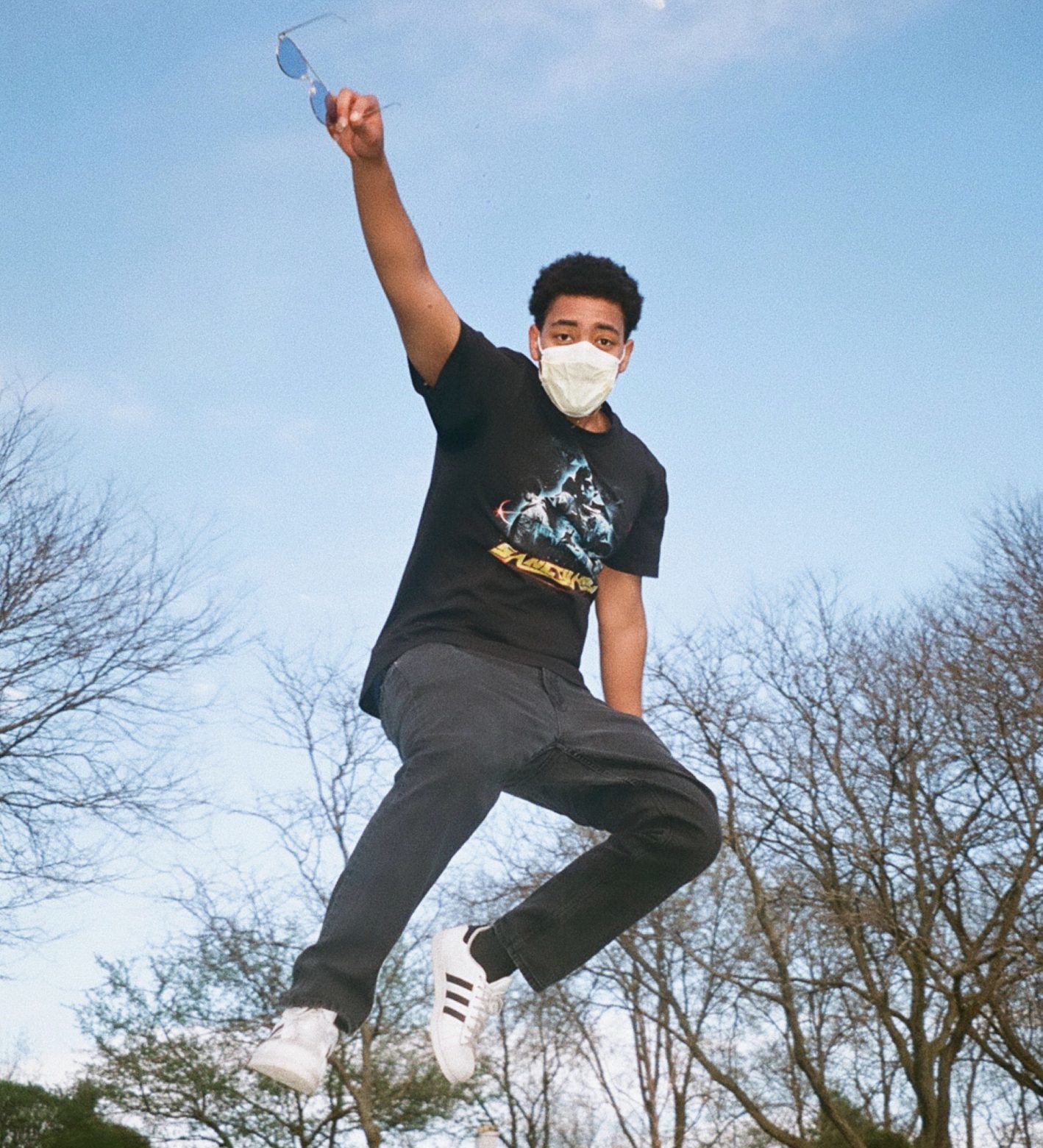 Unusual Demont - Amber - Sodwee.com