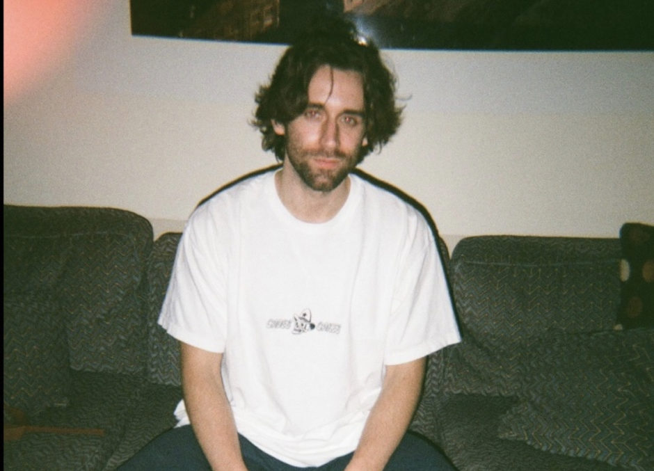 Steven Robertson - Roof Song - Sodwee.com