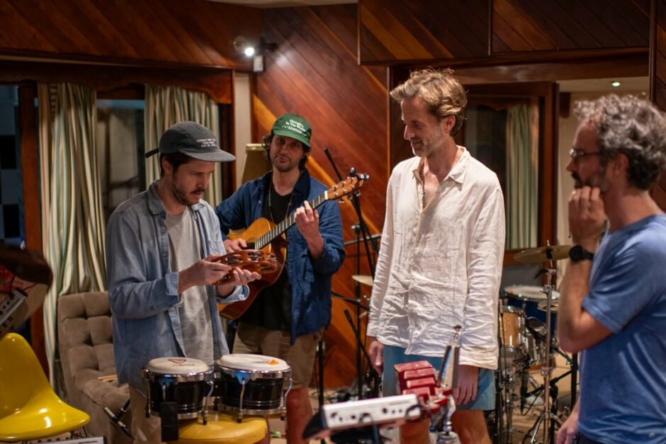 Cut Copy - Solid - Sodwee.com
