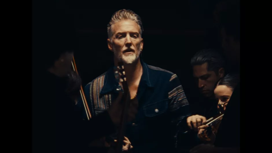 Queens Of The Stone Age - Alive in the Catacombs - Sodwee.com
