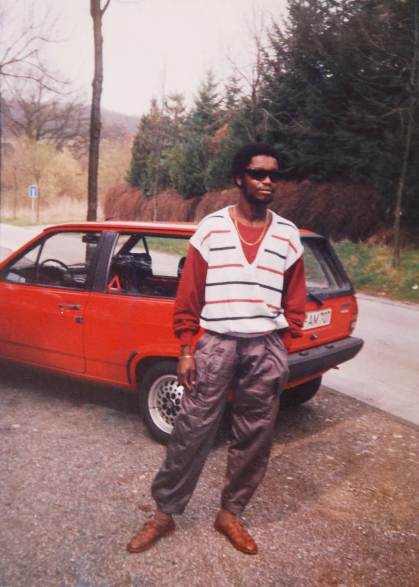 Ata Kak - Yasi Town - Awesome Tapes Of Africa - Sodwee.com