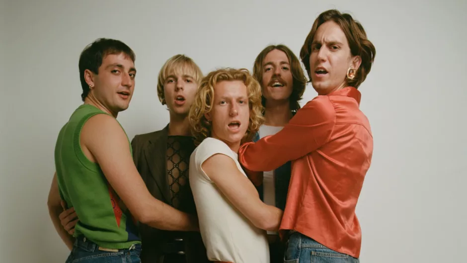 Parcels - LOVED - Sodwee.com