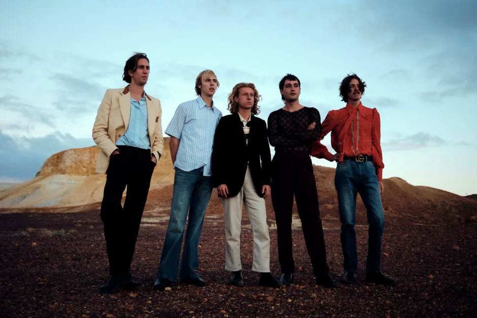 Parcels - LOVED - Sodwee.com