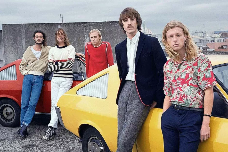 Parcels - LOVED - Sodwee.com