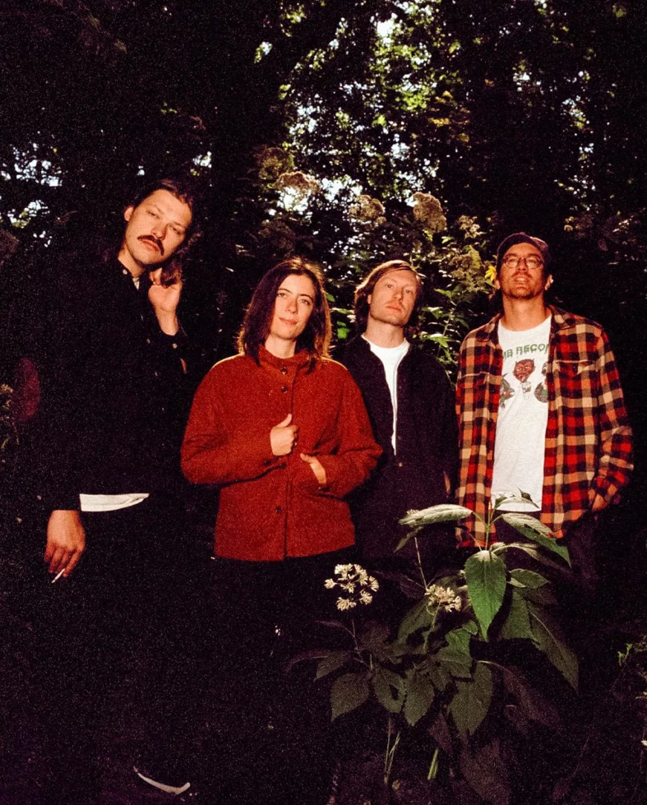 Ratboys - Singin' to an Empty Chair - Sodwee.com