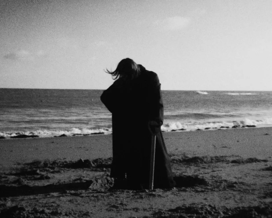 Art School Girlfriend - Lean In - Sodwee.com