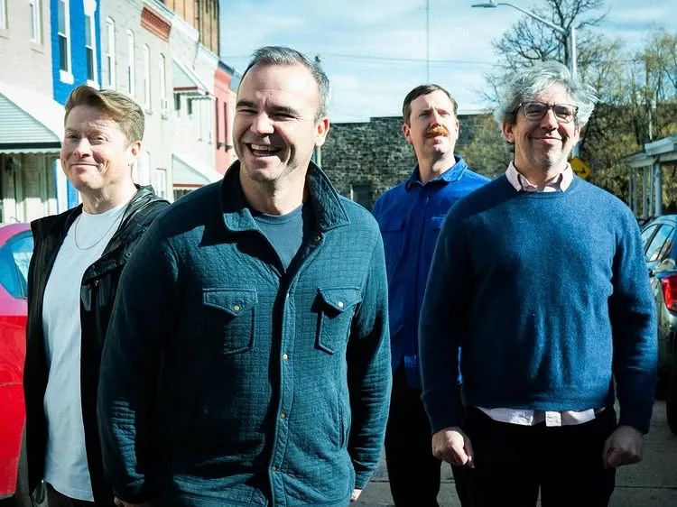 Future Islands - From A Hole in The Floor - Sodwee.com